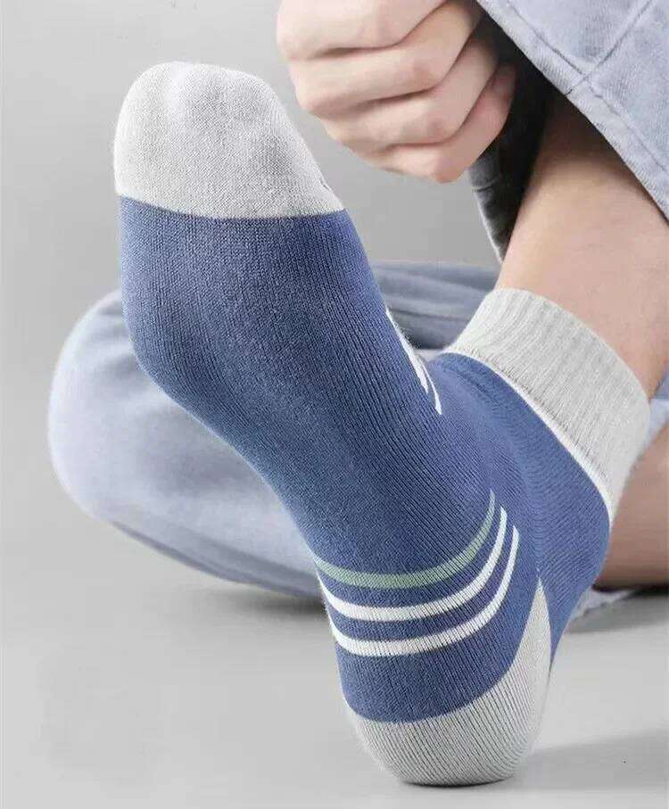 5 Pairs Cozy Striped Mid-Calf Socks Men-Soft Polyester & Spandex Blend Men Socks,Perfect for Fall/Winter Z260314