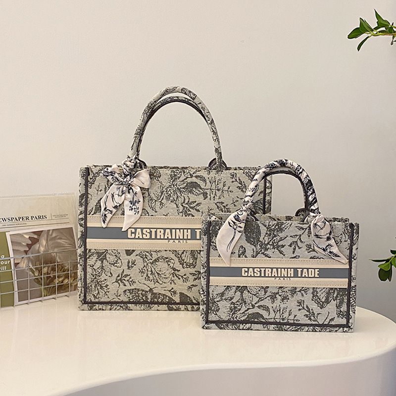 Hot Sale Free Shipping Korean Style Tote Handbag for Women - New Trendy Printed Butterfly Design with Various Sizes for Shoulder Bag