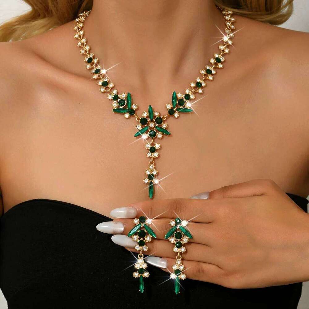 Cross border new high-end bridal earrings, collarbone necklace, leaf tassel set, wedding dress, banquet accessories Z260313