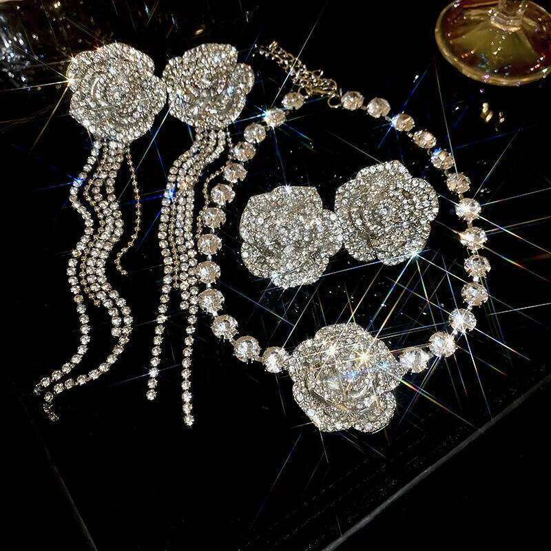 Inlaid Rhinestone Flower Tassel Earrings Necklace for Women Fashion Clavicle Chain New Light Luxury Sparkle Jewelry Z260313