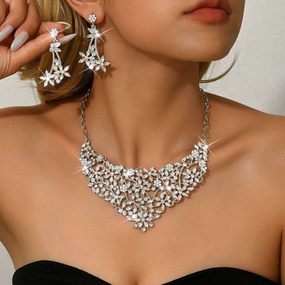 New Light Luxury Flower Accessories Water Diamond Bridal Wedding Necklace Earrings 2-piece Fashion Set for Women Z260313