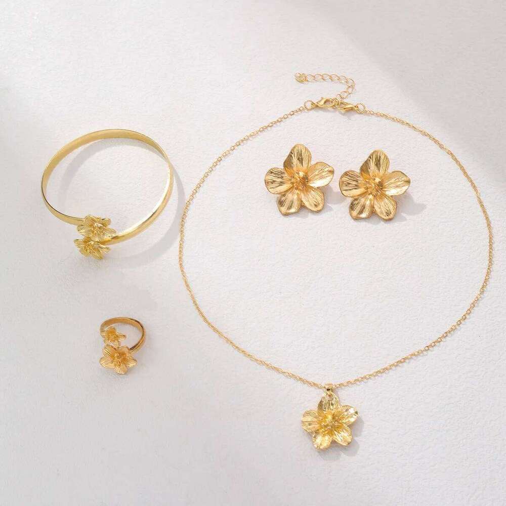 New Elegant Personality Five-Petal Flower Stud Earrings Pendant Rings Necklace Bracelets Four-Piece Set Stylish Charm Jewerly Z260313