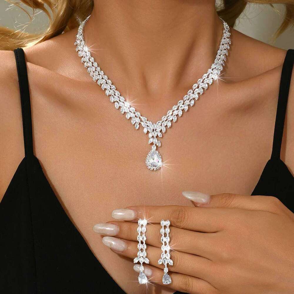 Korean version romantic gentle silver necklace earrings bracelet ring four piece set versatile wedding dress accessories Z260313