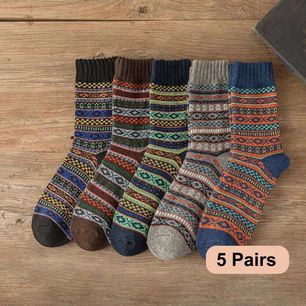 5Pairs New Witner Man Thick Warm Stripe Round High Quality Women Socks Couple Models Free Size Z260314