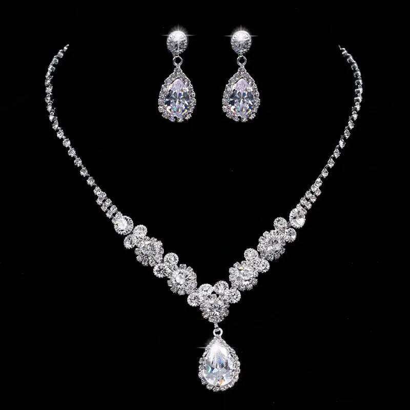 Imitation Moissanite Diamond Jewelry Explosion Flash Hot New Luxury Pendant Necklace Female Earrings Set Z260313