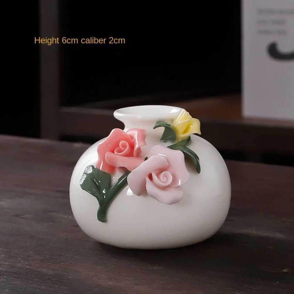 Decorations Floral Ornaments Flower Vases Embossed Flower Handmade Mini Vase Dry Flower Planting Hydroponic Ceramic Vase Home Y260314
