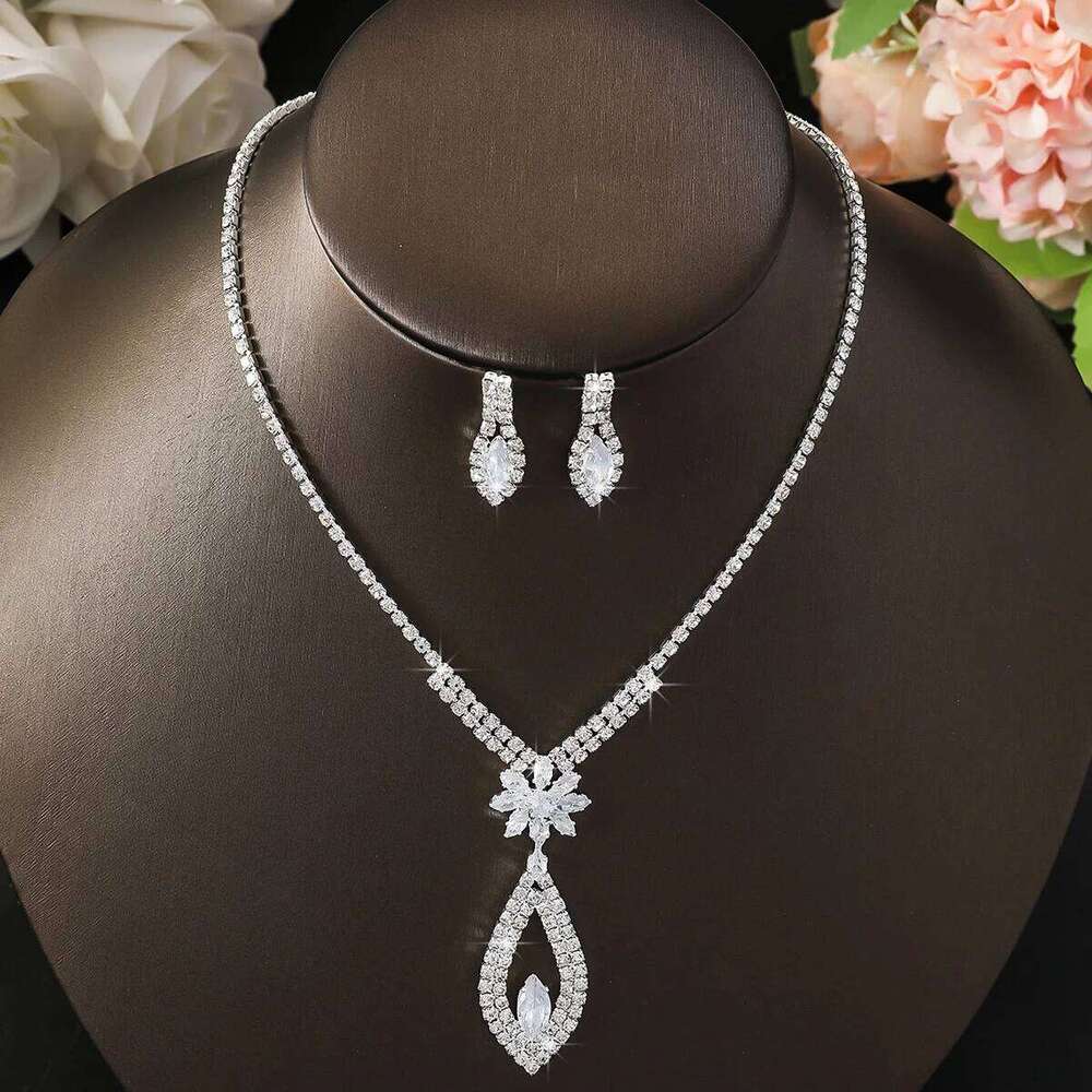 3PC Women's Fashion Water Diamond Claw Chain Geometric Flower Necklace Earrings Jewelry Set Wedding Party Festival Gift Z260313