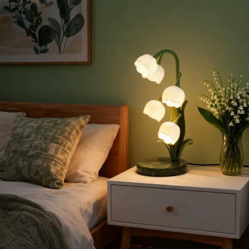 New Romantic Tulip Shaped Bedside Lamp with Warm Lighting for Master Bedroom Elegant Home Atmosphere Lamps French Night Light Y260314
