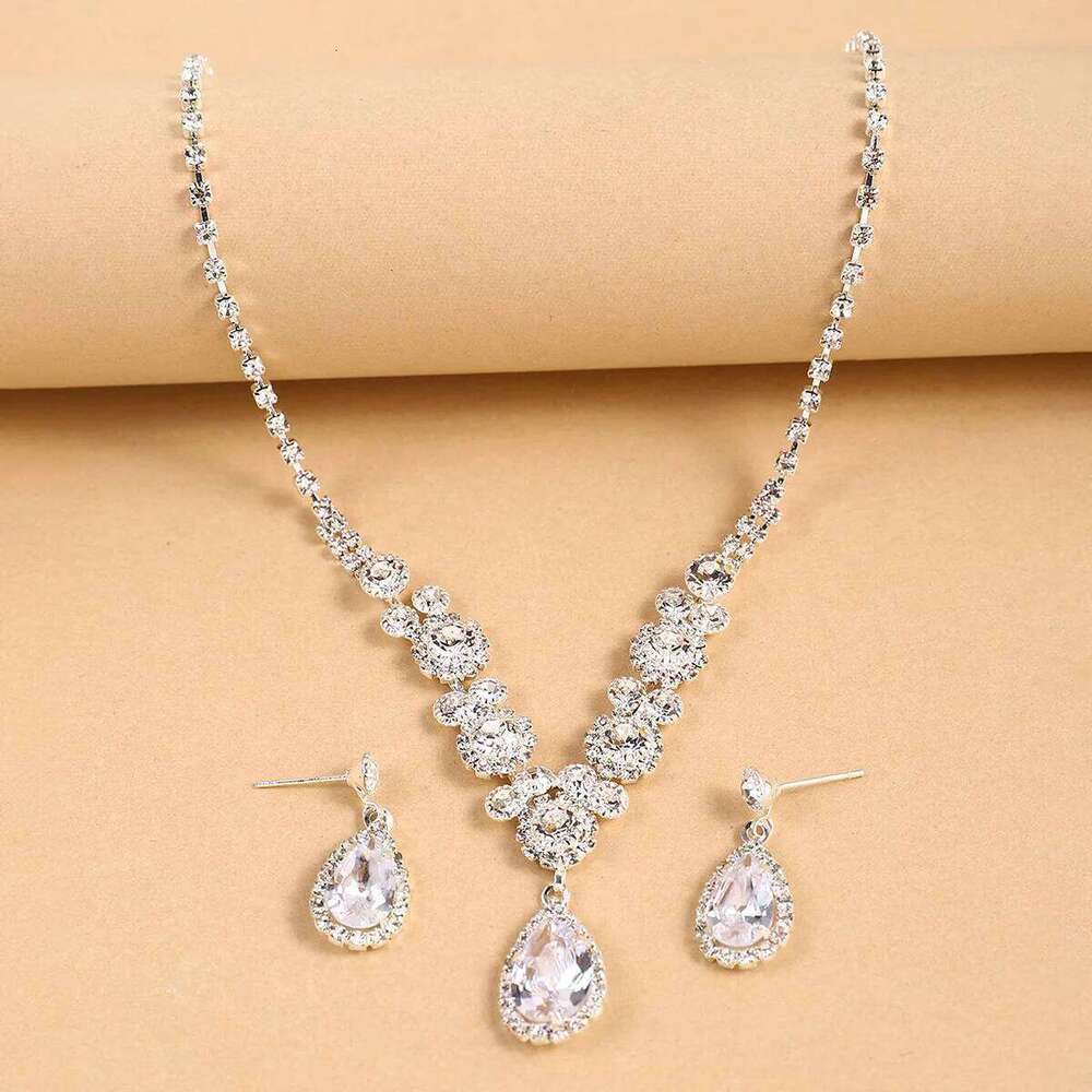 Ladies' fashionable design necklace earrings jewelry set suitable for weddings, gatherings, holidays, gifts Z260313