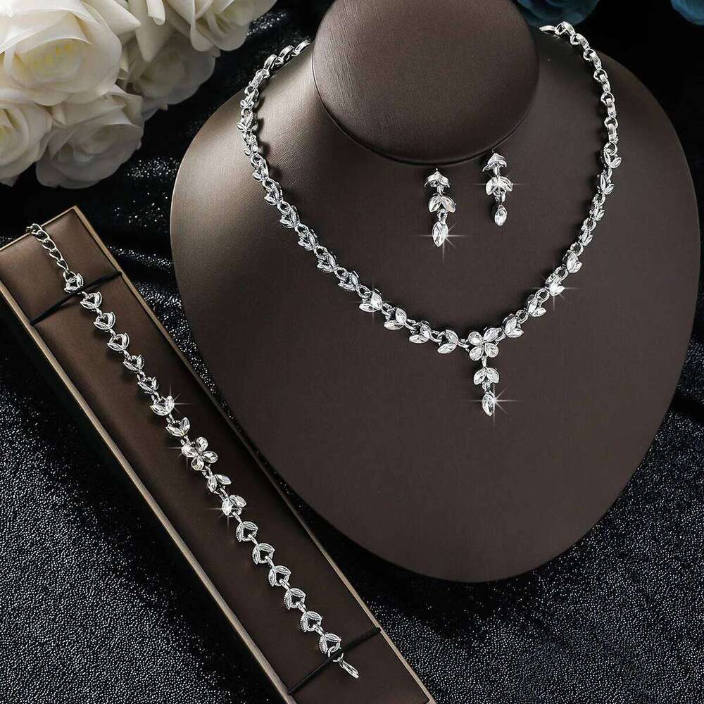 Luxury Gold Crystal Jewelry Set Women Necklace Earrings Ring Bracelet Shiny Floral Style Party Wedding Accessories Z260313