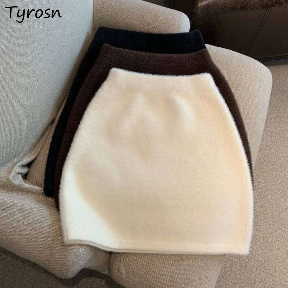 Furry Mini Lovely Skirts Women Gentle High Waist Soft Girlish Winter Warm All-match 3 Colors Temperament Korean Fashion Clothing Z260314