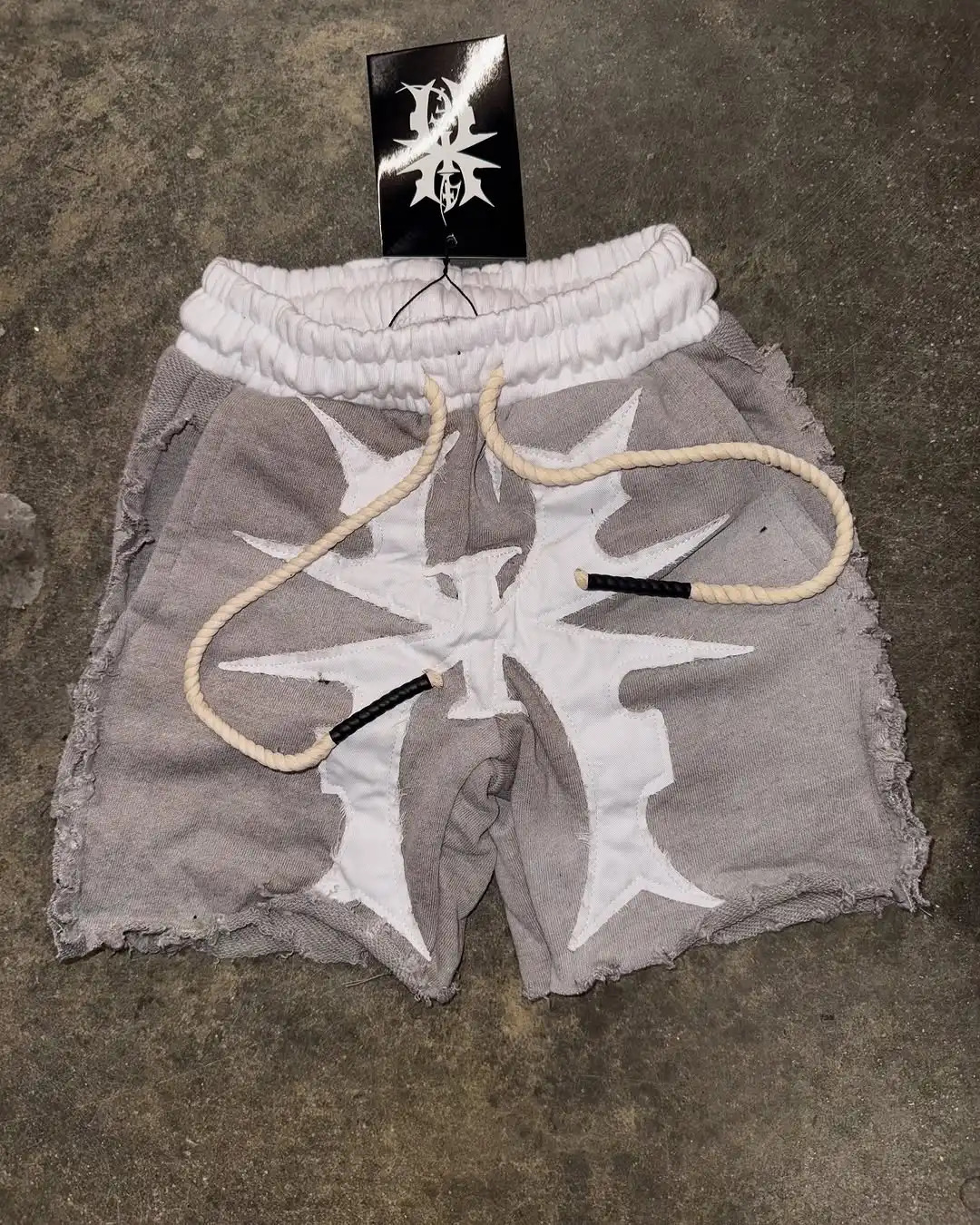 4evahavin Shorts Y2K Trendy Summer Patch Embroidery Pattern Casual Shorts Men Harajuku Hip Hop Oversize Sports Shorts 260311