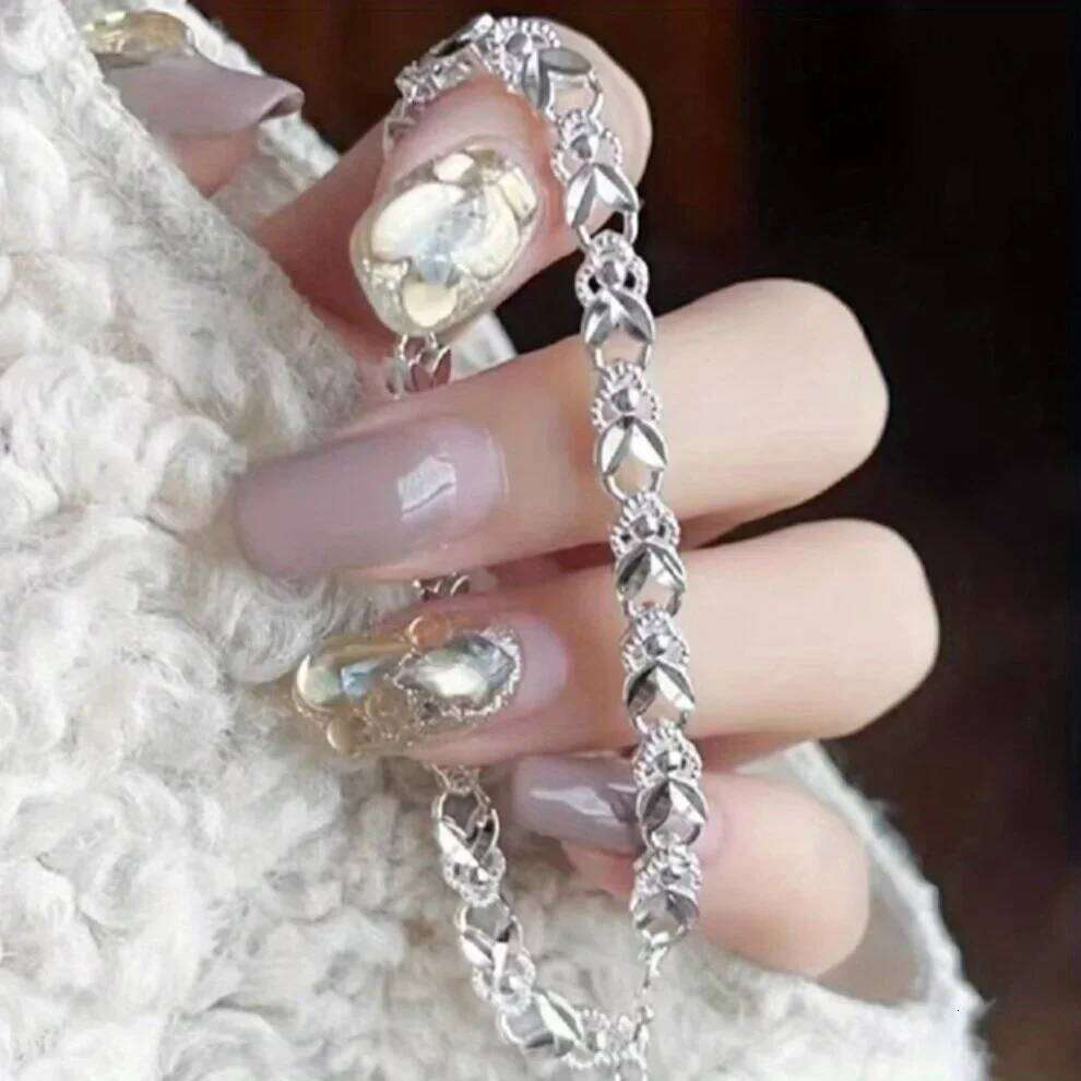 Luxury 925 Sterling Silver chain bracelet trend Rabbits Design women streetwear Perfect for Daily Outfits and Party Z260313