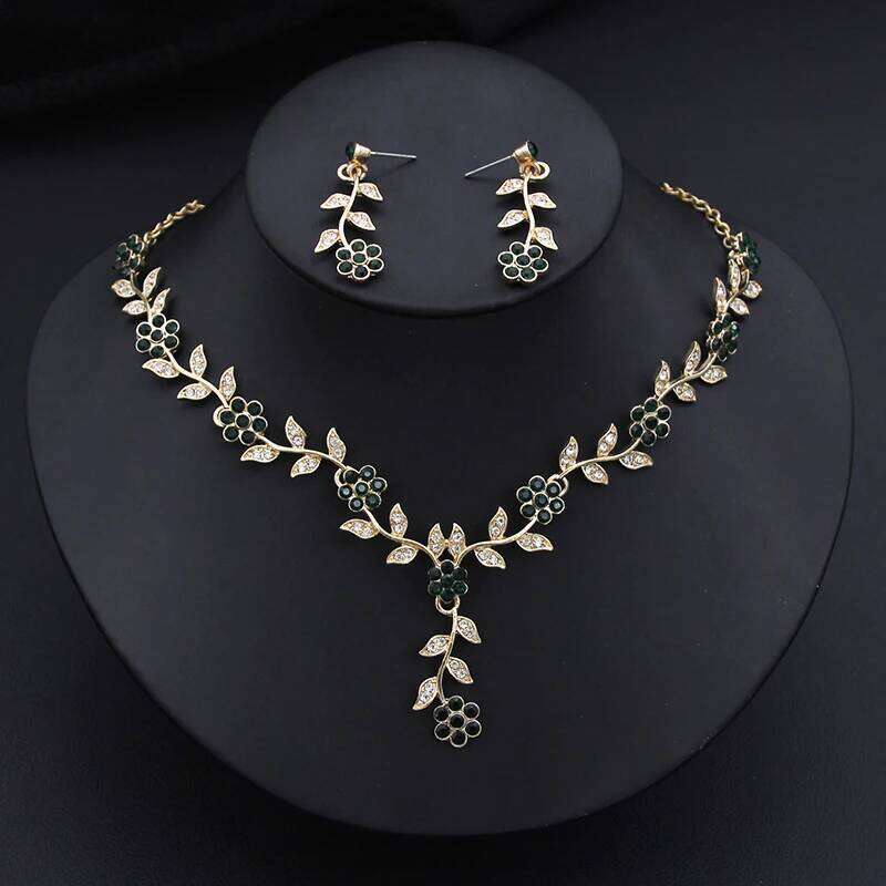 Fashion Pendants Earrings Sets for Women Flower Jewelry Bridal Wedding Choker Necklace Set Accessories Z260313