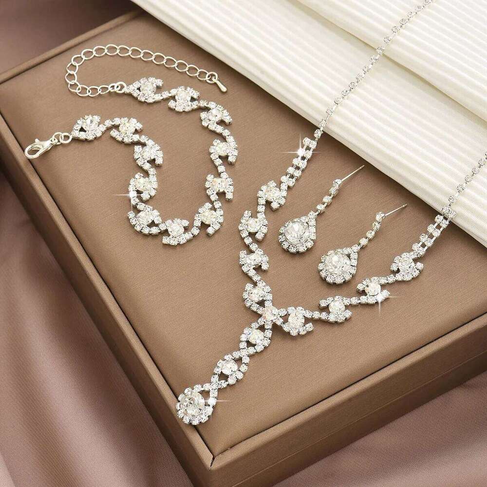 European and American Claw Chain Full Diamond Three Piece Set Necklace Earrings Bracelet Dress Jewelry Accessories Z260313