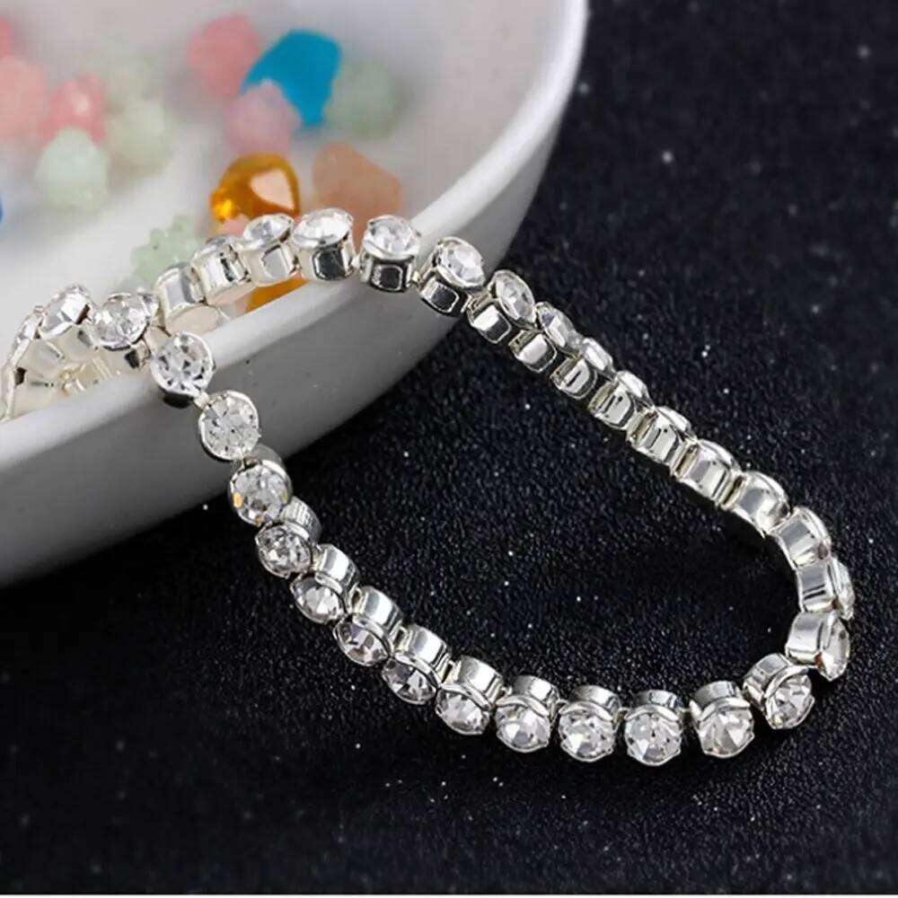 1pc Fashion Hand Chain Stretch Shine Bracelets For Women Couple Charm Austria Crystal Cuff Bangles Wedding Jewelry Z260313