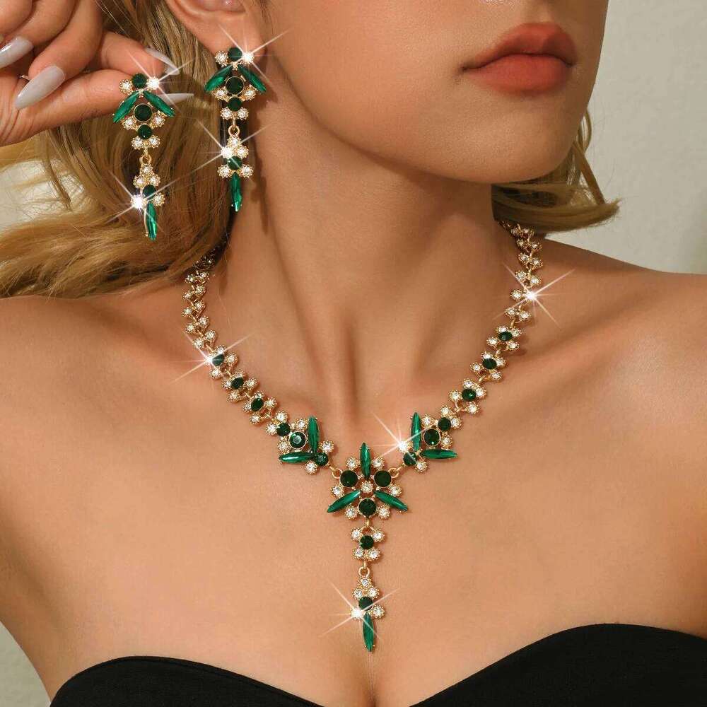 Cross border new high-end bride earrings, collarbone necklace, leaf tassel set, formal dress, banquet accessories wholesale Z260313
