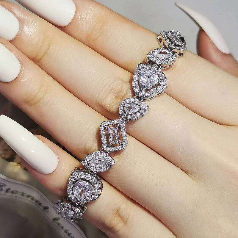 2023 New Luxury Pear Heart silver color on hand Bracelet Bangle For Women Anniversary Gift Jewelry Bulk Sell S6060 Z260313