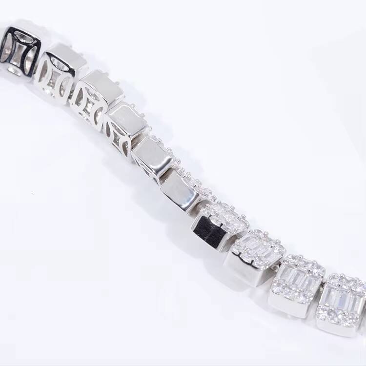 Fashion Design 925 Silver 8mm Wide GRA Baguettes Moissanite Diamond Iced Out Necklace Cuban Link Chain for Hiphop Rapper Life