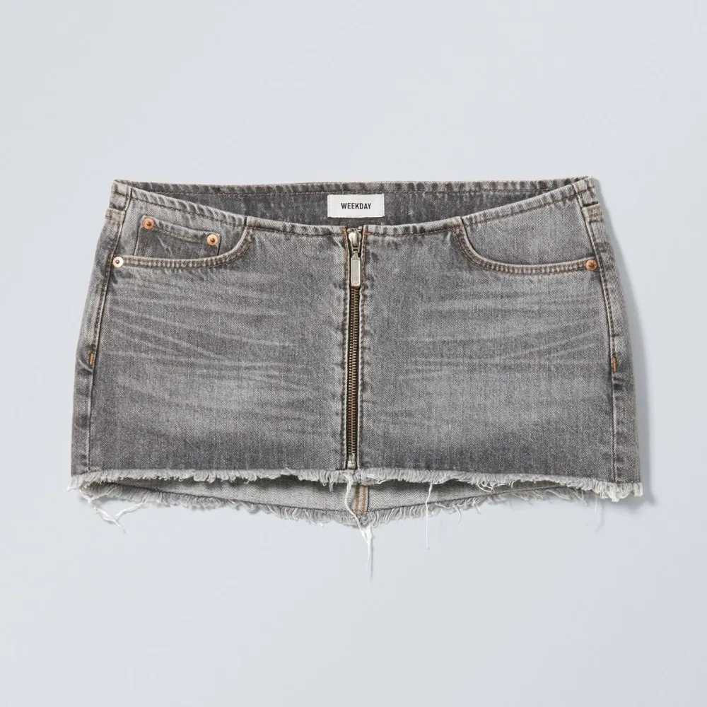 New fashionable street women gray denim zipper skirt retro frayed low-waist skirt Harajuku trendy casual sexy skirt M260314