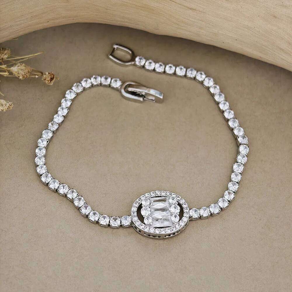 Moonso Arrival Trendy Silver Color Oval Bracelet Bangle for Women Anniversary Gift Free Shipping Items S8248 Z260313