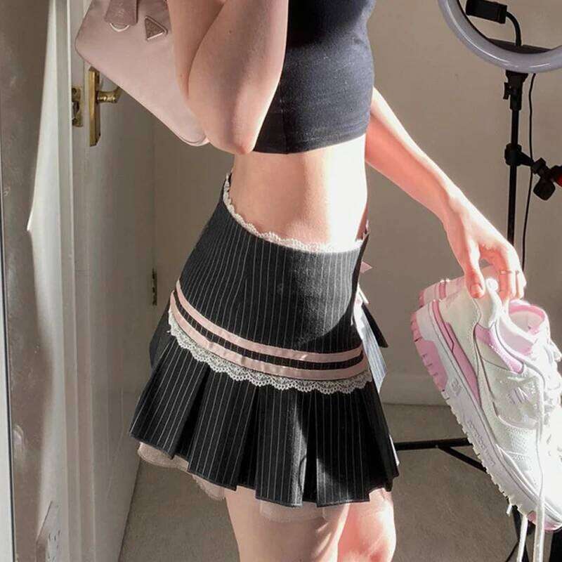 Goth Dark Harajuku Y2k Kwaii Lace Trim Mini Skirts Gothic Cutecore Bow Striped Pleated Skirt Low Waist Color Match Party Bottoms Z260314