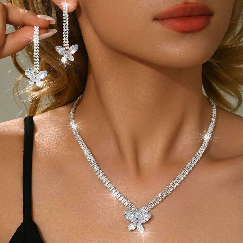 Full diamond design butterfly Korean version chic slimming earrings necklace bracelet ring four piece set as a birthday gift Z260313
