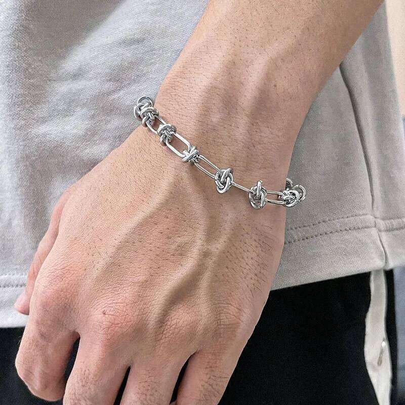 Fashion Niche Retro Heavy Metal Hip-Hop Punk Style Gild Play Knot Bracelets for Women Charm Chain Valentine's Day Jewerly Gifts Z260313