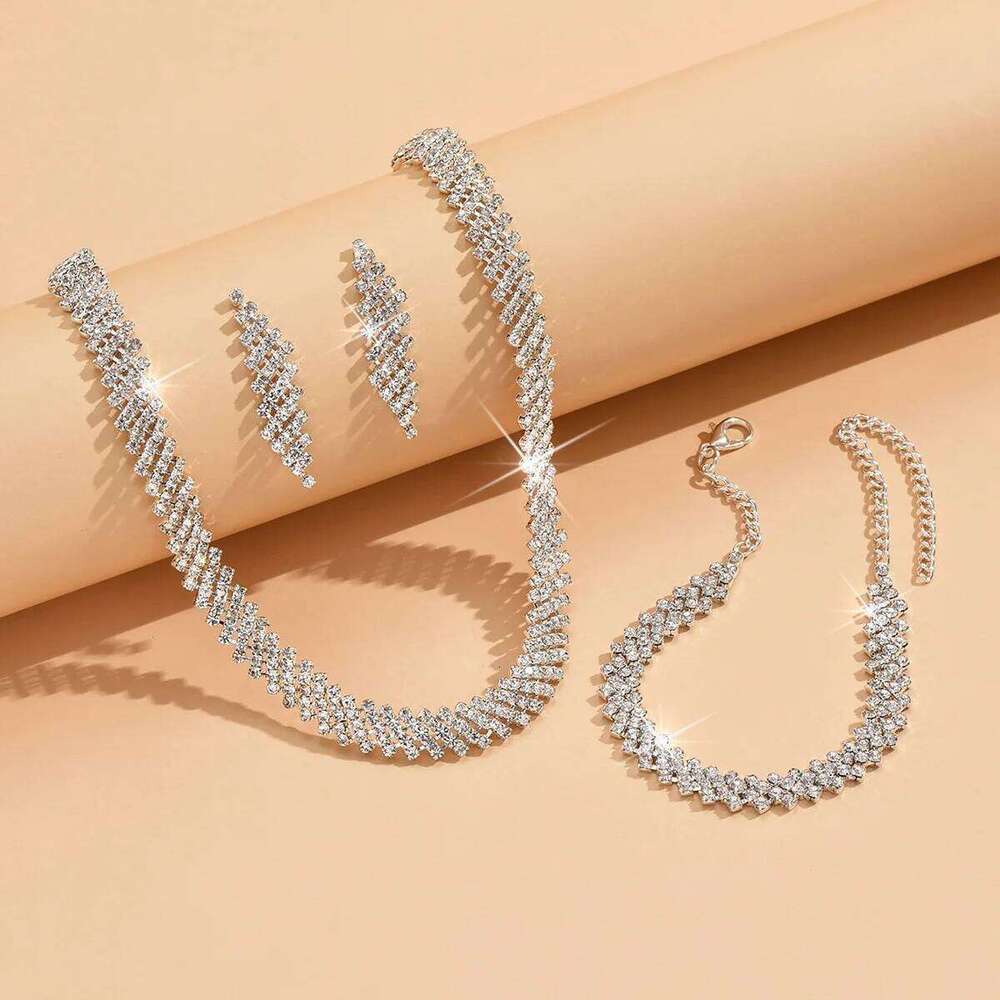 Women Shiny Silver Rhinestone Necklace Earrings Set Collarbone Chain Party Date Fashion Jewelry Z260313