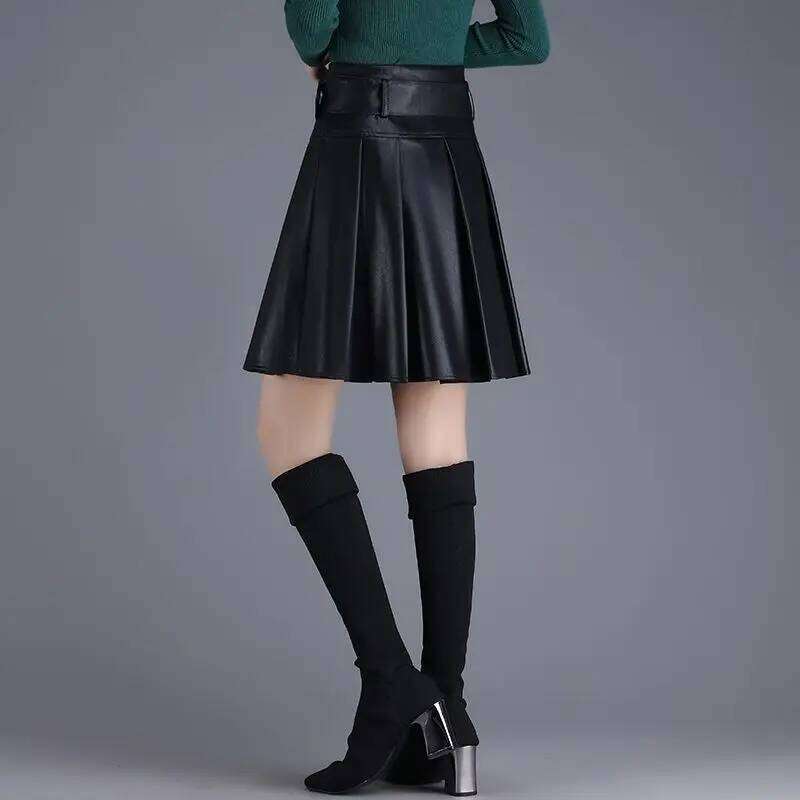 Pleated Leather Short Temperament High Waist Flesh-covering Autumn and Winter New Elegant Little Black Skirt Z260314
