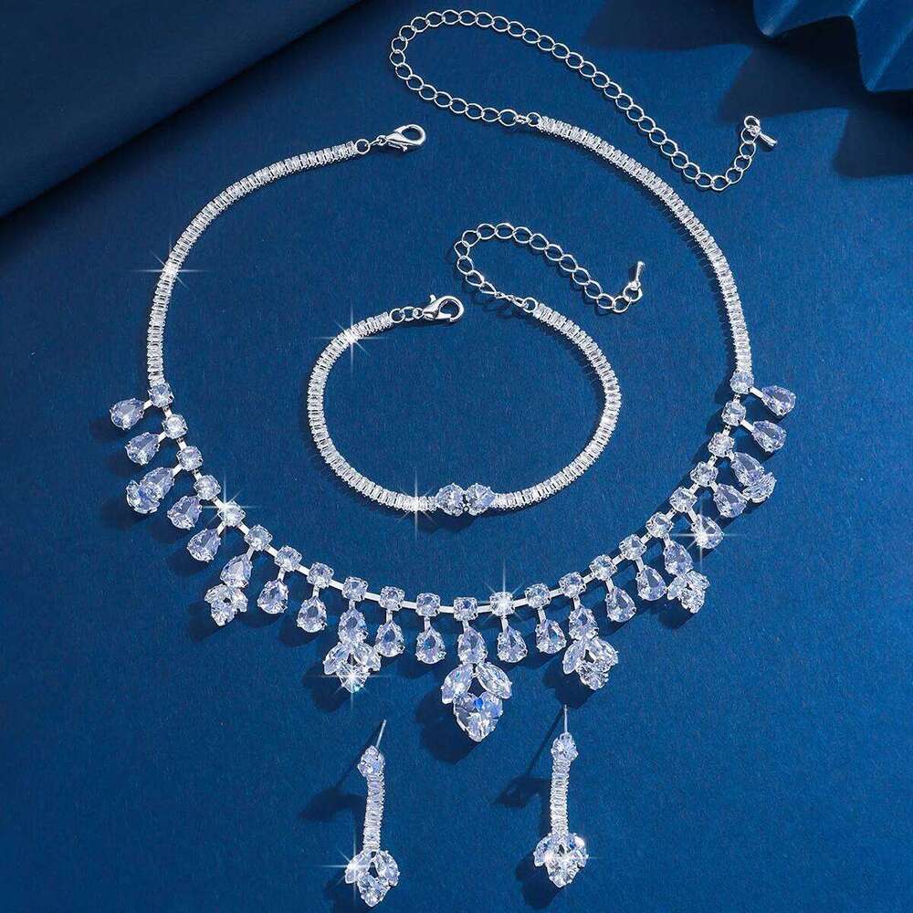European and American fashion leaf droplet necklace bracelet earrings heavy industry light luxury atmospheric zircon set Z260313