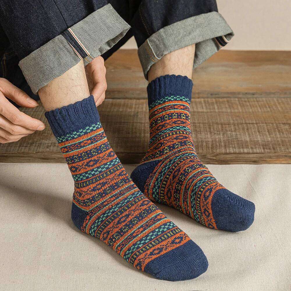 5Pairs New Witner Man Thick Warm Stripe Round High Quality Women Socks Couple Models Free Size Z260314