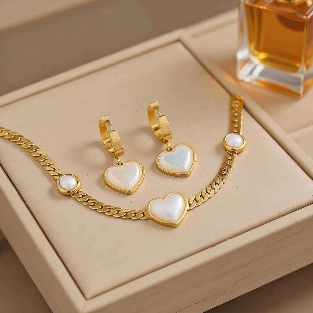 3pcs Elegant Vintage Jewelry Set for Women White Heart-shaped Pearl Necklace Shiny Choker Bridal Wedding Earrings Party Z260313