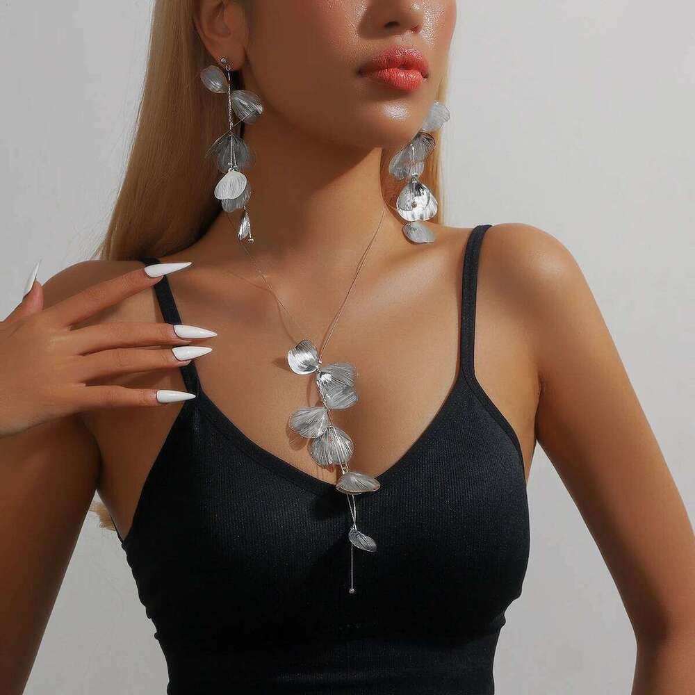 3PC Beautiful and Elegant Ginkgo Leaf Pendant Earrings Necklace Women's Romantic Bride Tassel Set Party Neck Jewelry Z260313