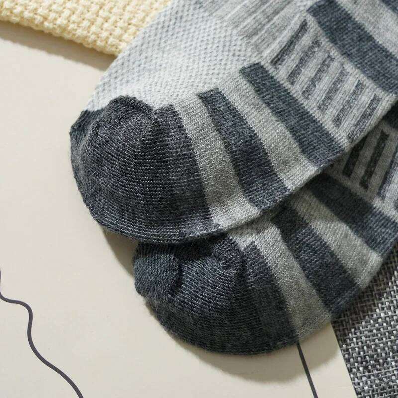 3 Pairs/Pack Men's Sports Casual Spring Autumn Breathable Middle Tube Socks Men Striped Trendy Cotton Blends Short Sock Z260314