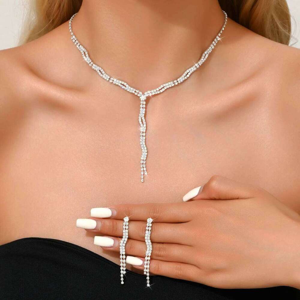 Diamond studded cool style geometric tassel necklace with high-end and versatile accessories wholesale for women Z260313