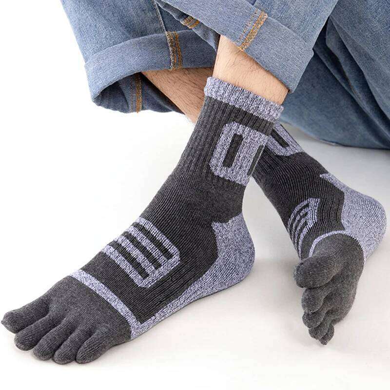 Winter Mans Sport Toe Terry Cotton Thick Thermal Keep Warm Compression Fitness Outdoor Bike Run Five Finger Short Socks Z260314