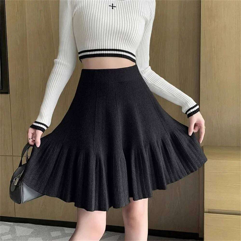 Spring Autumn High Waisted A-line New Design Pleated Mini Skirts Solid Color Short Girls' Knitted Half Skirt Women's Z260314