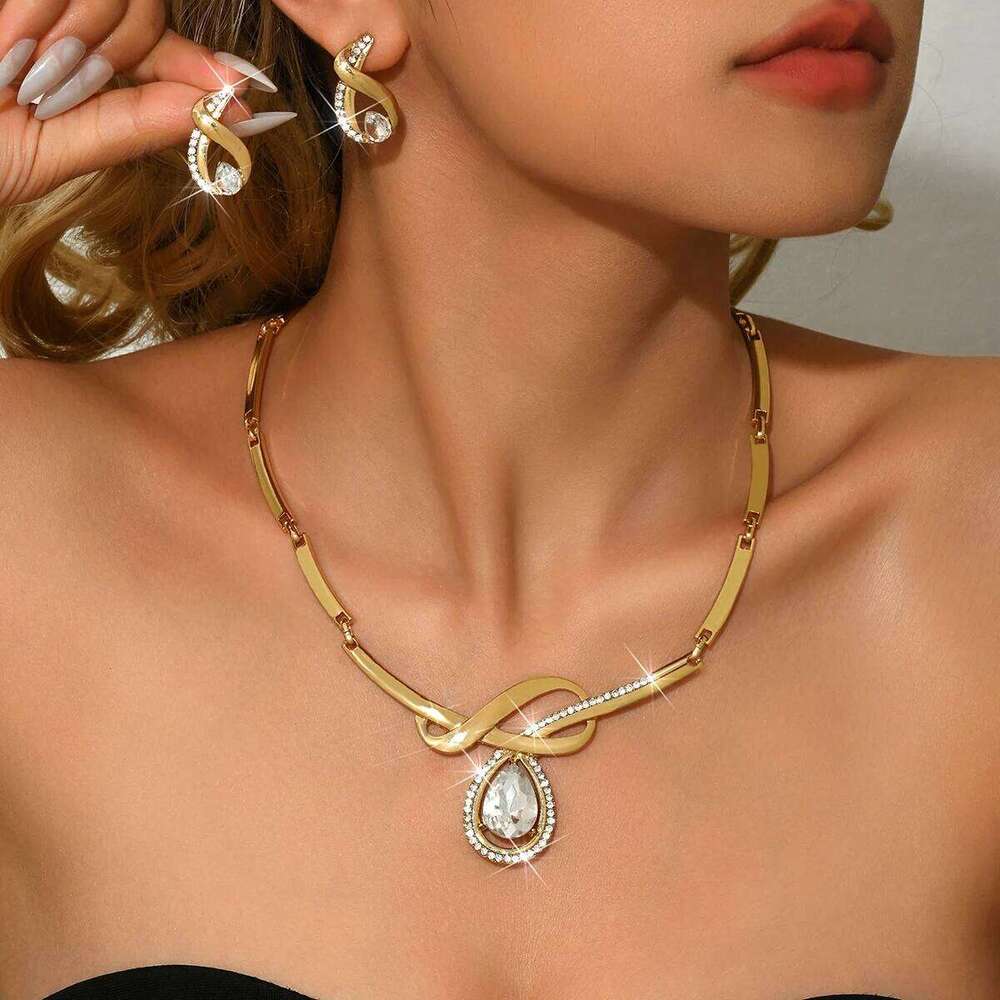 European and American sources of fashionable alloy necklaces, earrings, two-piece jewelry, wedding dresses, gift accessories Z260313