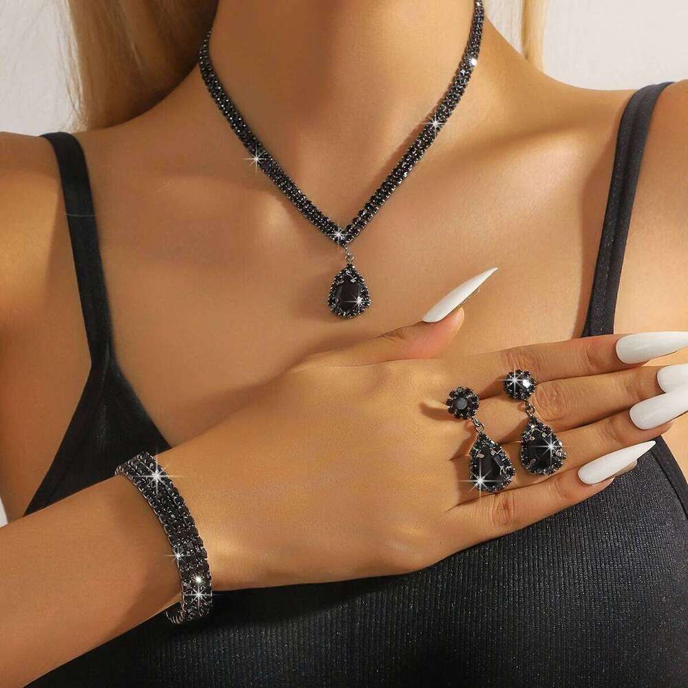 New fashionable rhinestone light luxury style, mysterious and elegant, temperament jewelry set for women Z260313