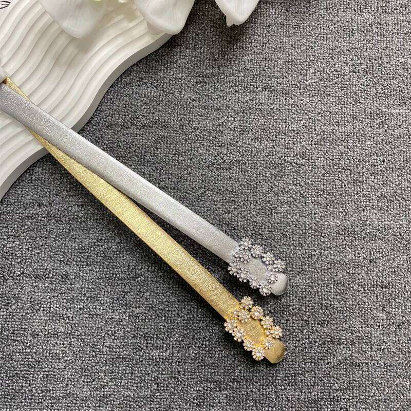 Diamond sheepskin belt with decoration, dress, fashionable leather women's pants belt, slim waist seal Z260226