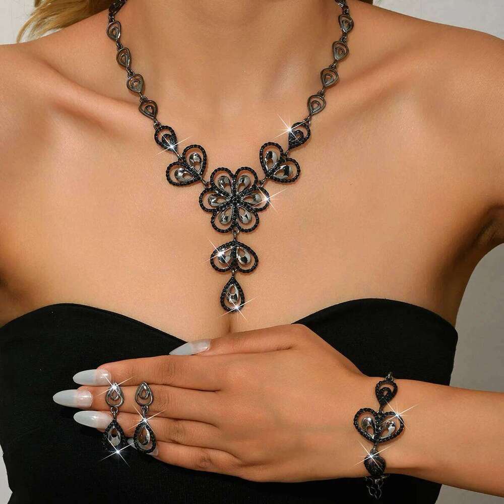 New European and American style jewelry wholesale original flower studded diamond wedding necklace three piece set for women Z260313