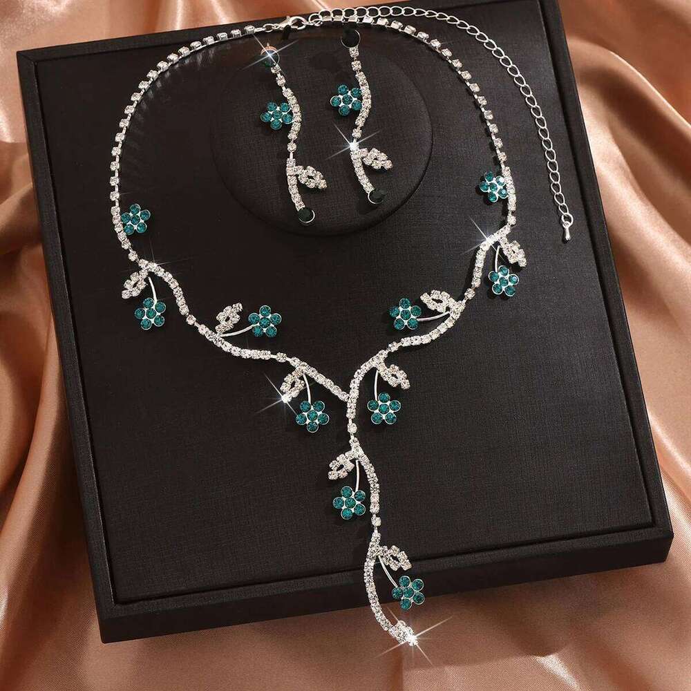 Fashionable flower inlaid rhinestone necklace jewelry set, design sense, temperament, wedding accessories Z260313
