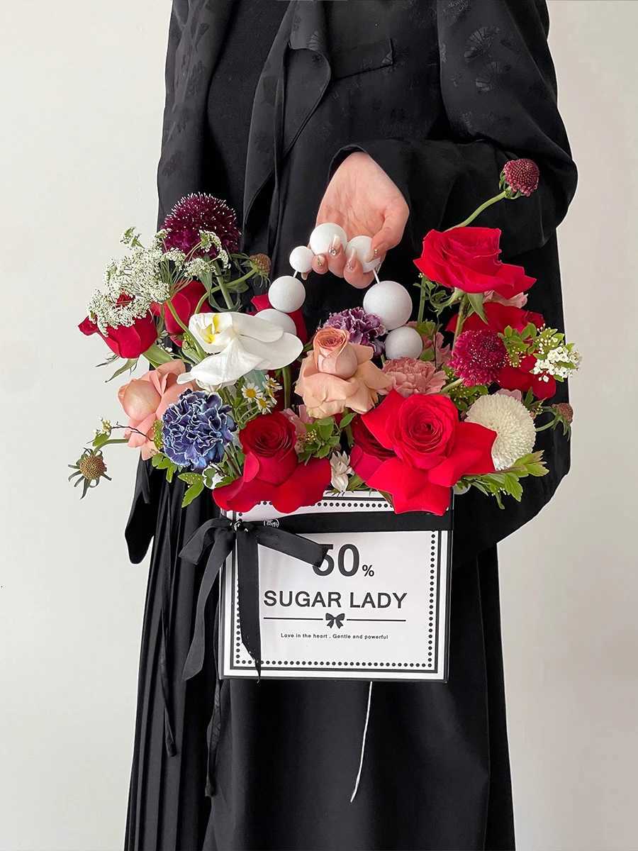 1pcs Art Cardboard Embossed Letter Bubble Folding Handheld Flower Box Party Supplies Portable Flower Arrangement Box Gift Box Y260314