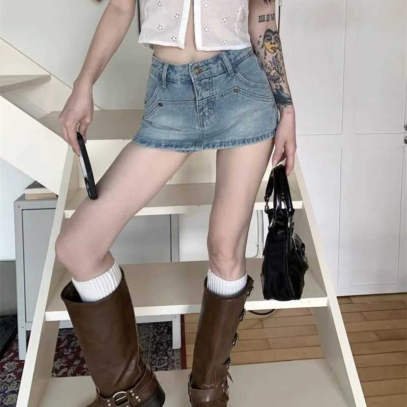 Womens Light Blue Denim Skirts Sexy Low-Waisted Bodycon Anti-Glare Mini Skirt Female Streetwear Vintage Y2K Shorts Skirts M260314