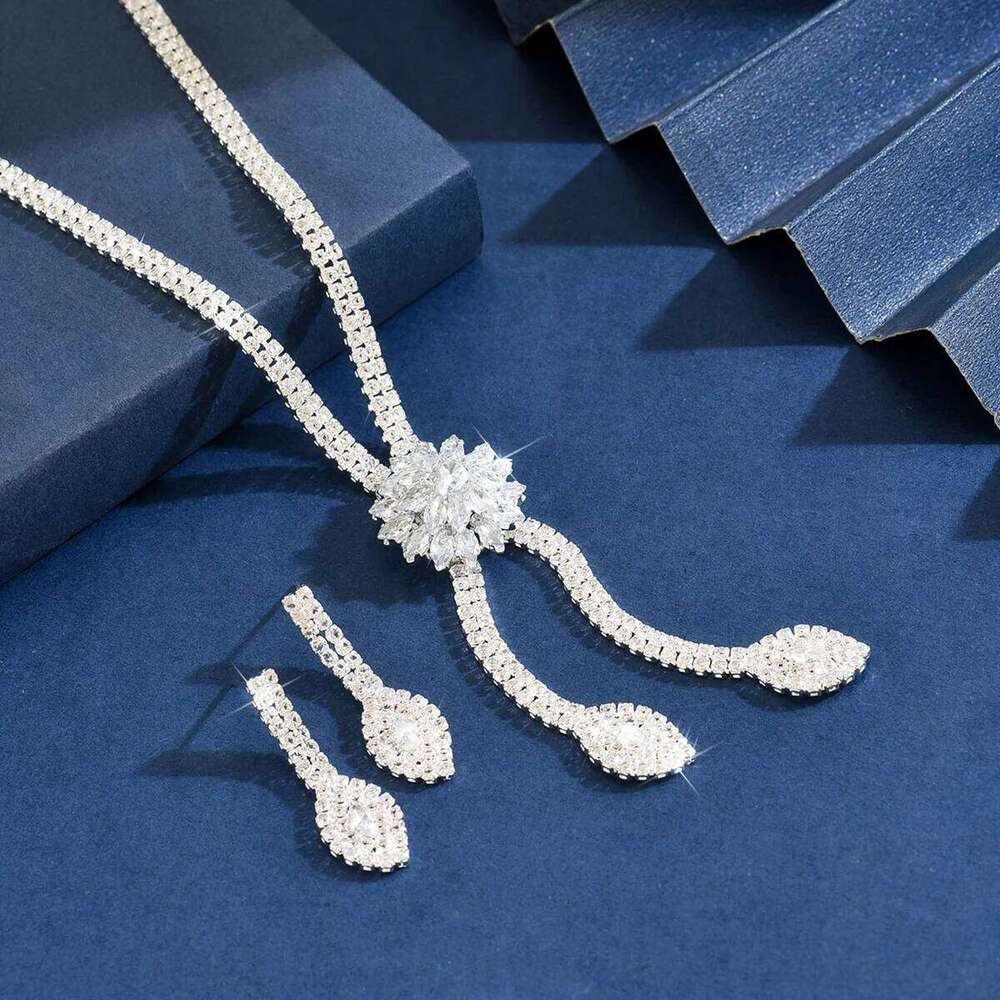 FYUAN 3 Piece Flower Zircon Necklace Earring Set Elegant Jewelry Women Perfect for Weddings and Parties Z260313