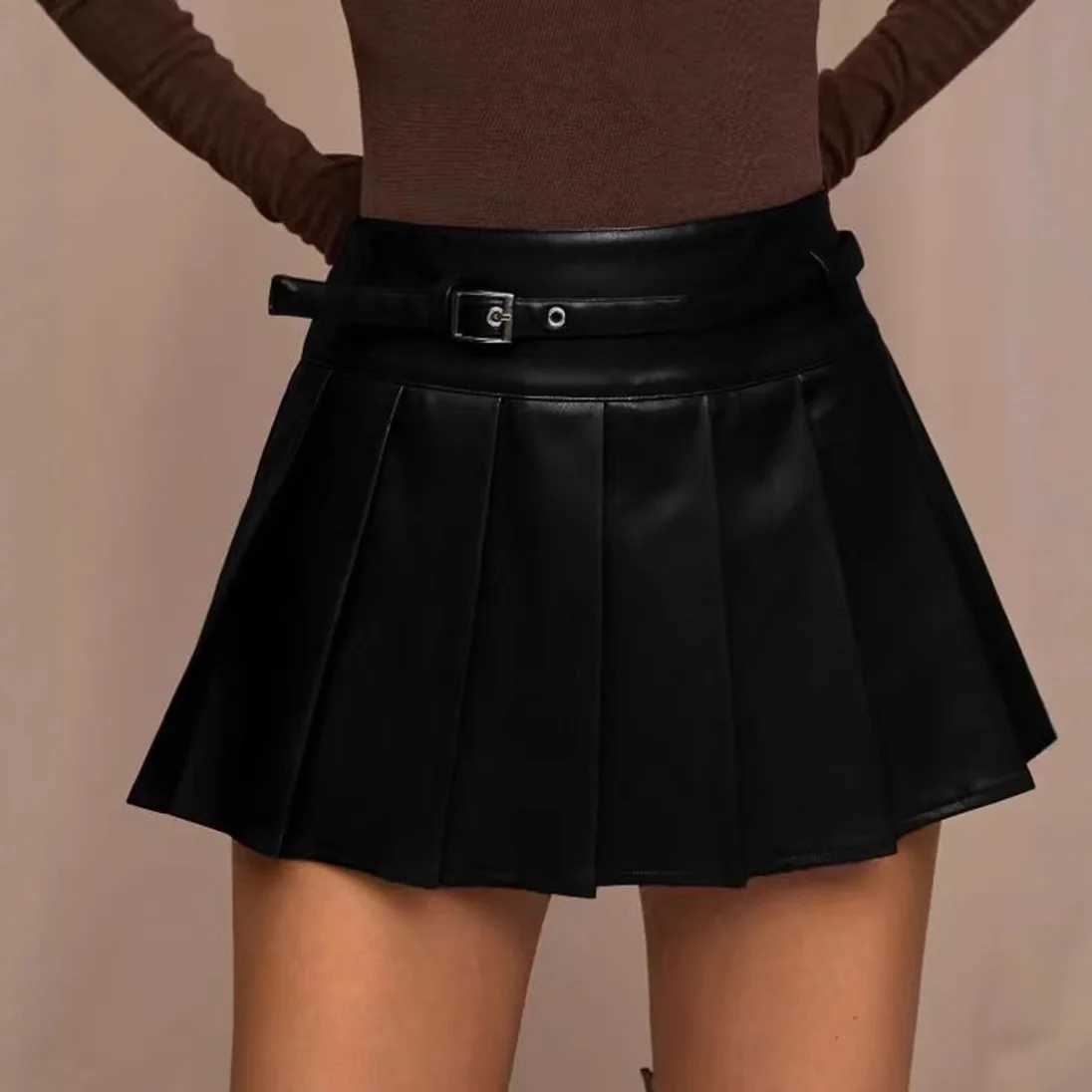 Fashion PU Leather High Waist Pleated Skirts Women 2026 Brown Black Belt Prevent Exposure Bottoms Streetwear All Match Skirts M260314
