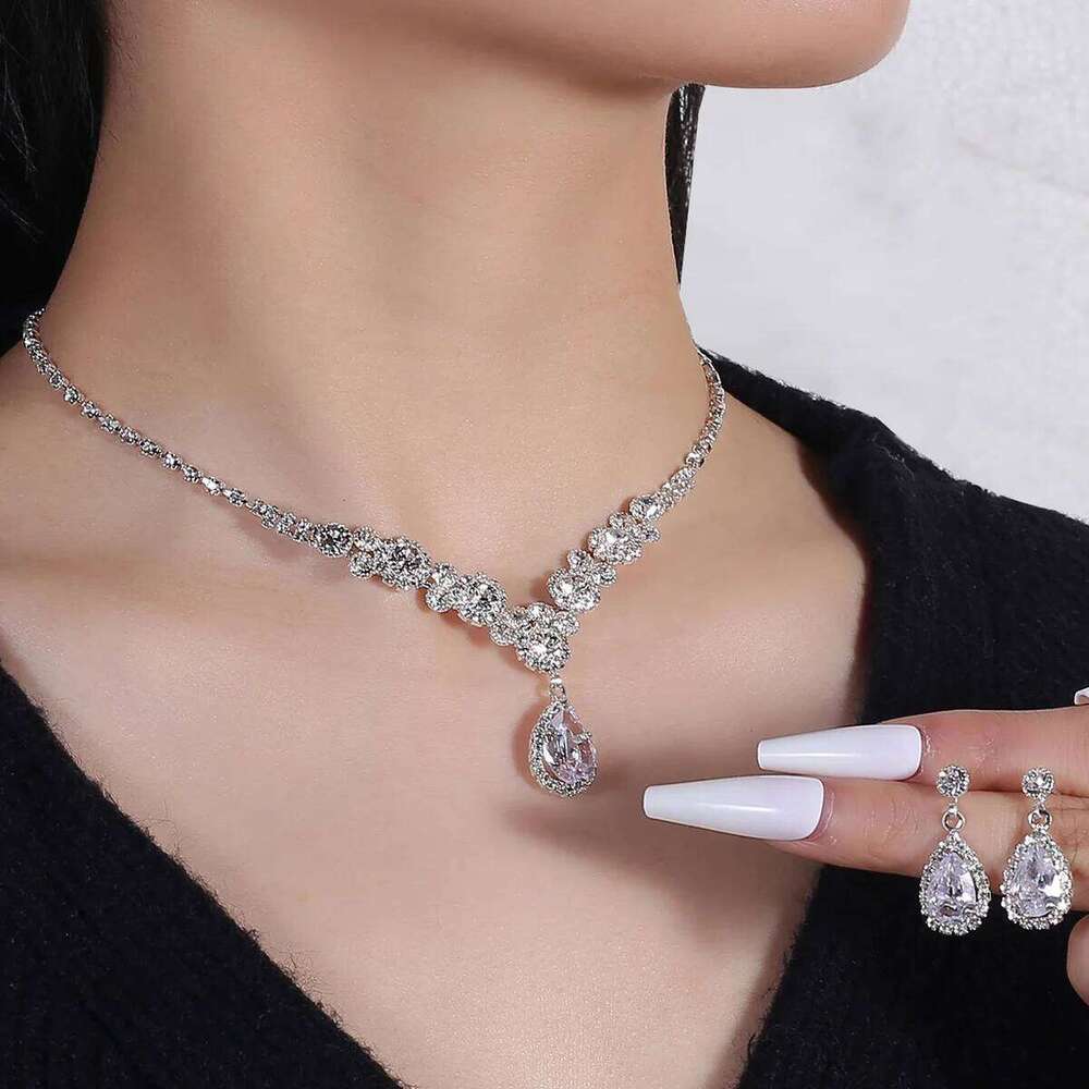 Ladies' fashionable design necklace earrings jewelry set suitable for weddings, gatherings, holidays, gifts Z260313