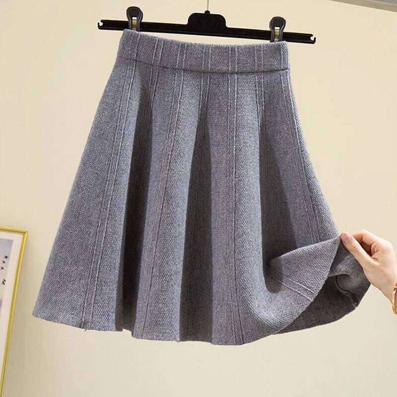 Women Winter Warm Knitted Mini Popular Korean Short Pleated Skirt Preppy Style High Waist Knitting Skirts for Woman Z260314