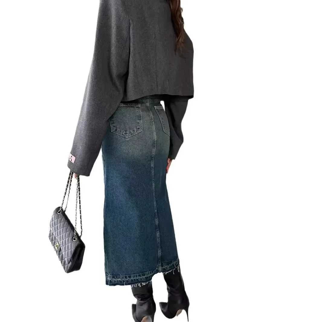 Streetwear Women Vintage Denim Long Skirt Slim High Waist Washed Distressed Button Pockets A Line Casual Female Split Skirts M260314